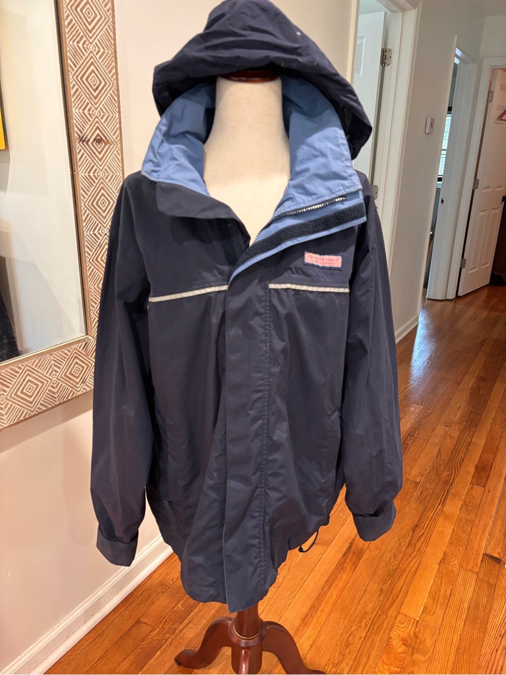 Vineyard Vines Medium Rain Coat